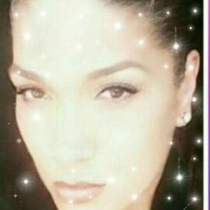 Meet your Posher, Magdalena